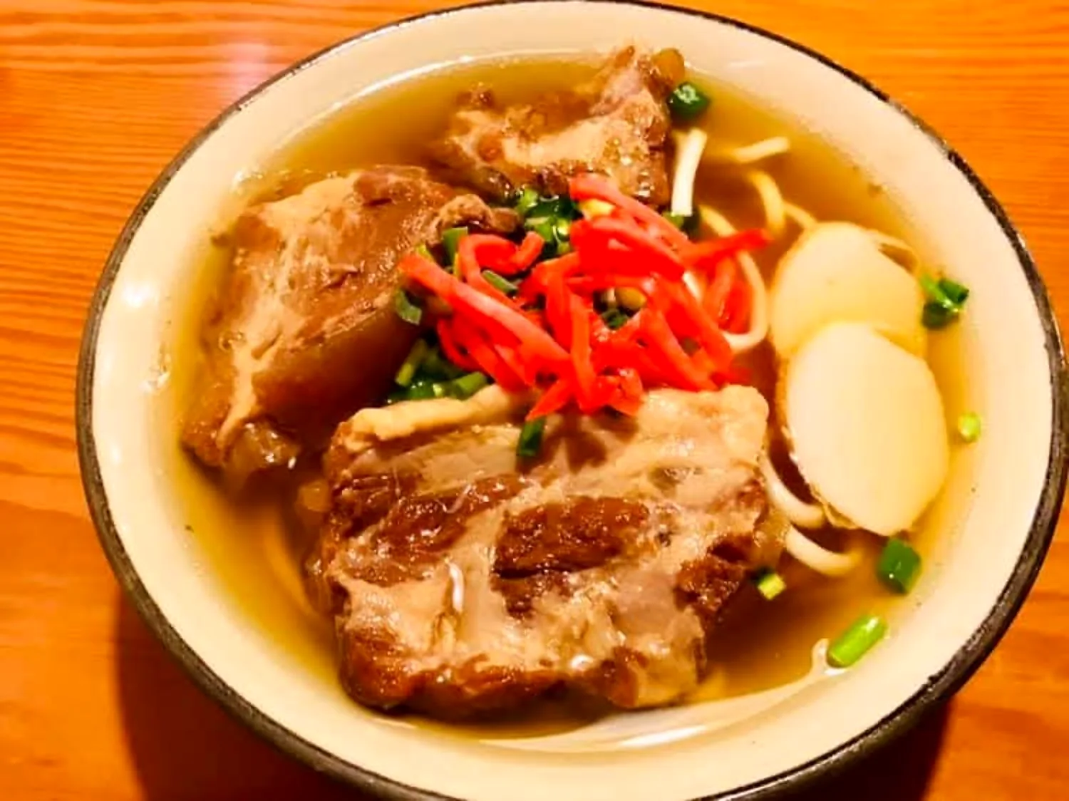 そば処 根夢（ごん）のナンコツそば（中）