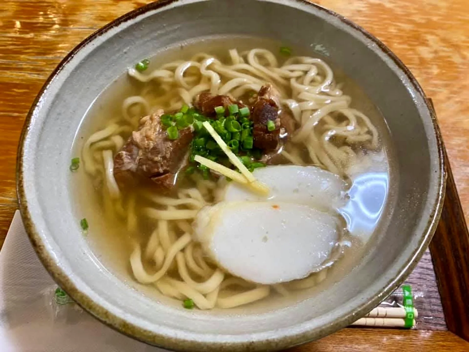 今帰仁そばの沖縄そば