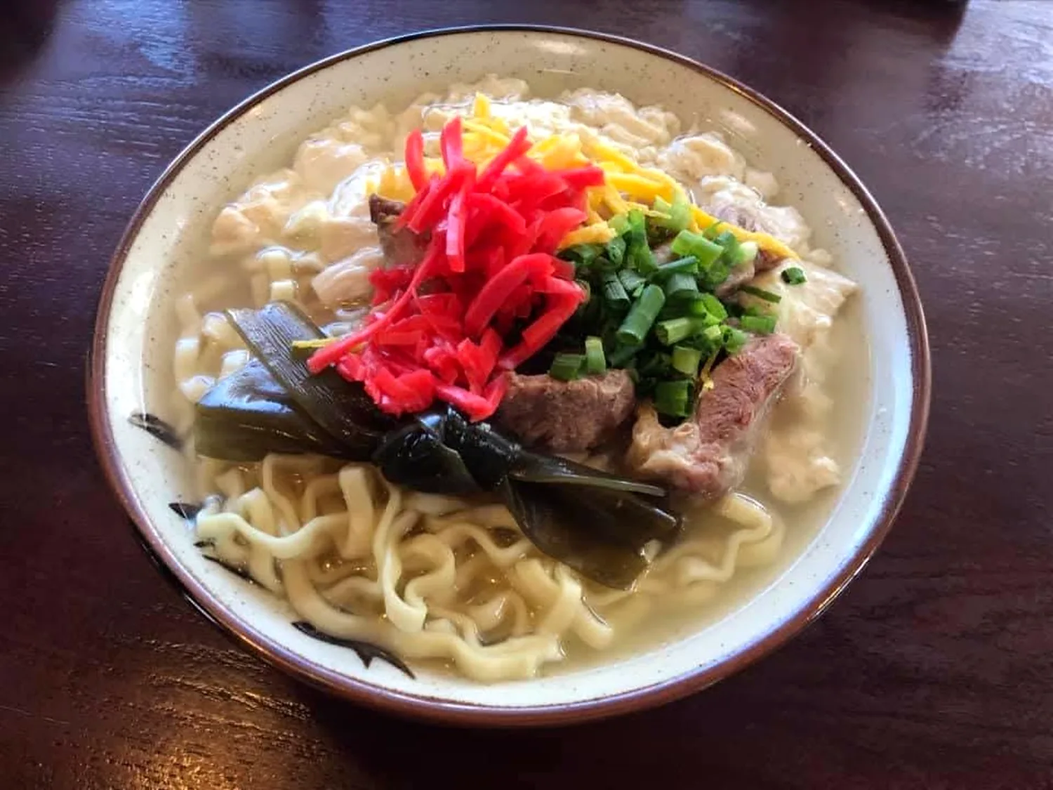 高江洲そばの元祖ゆしどうふそば（大）